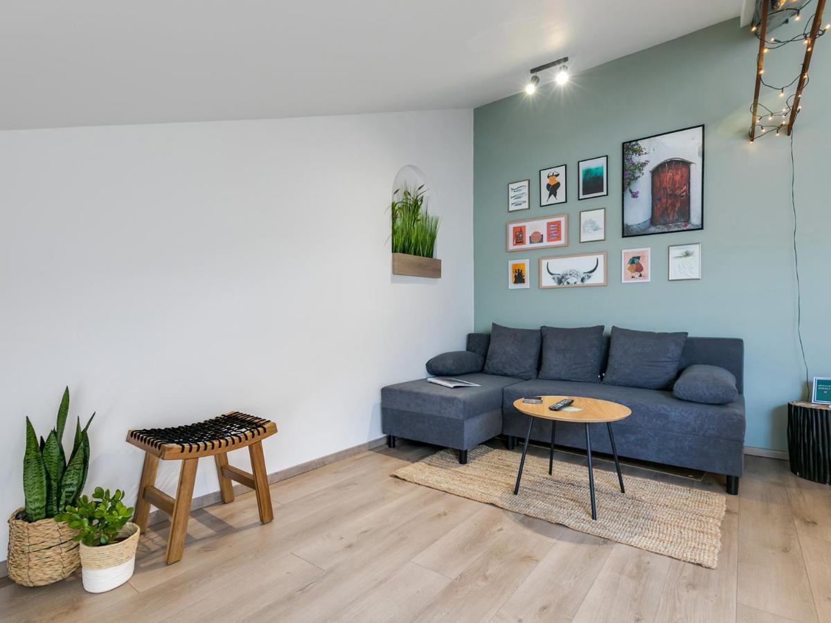 Fantattic Apartment City Center Porec Bagian luar foto